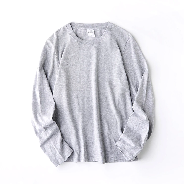 Versatile 100% cotton long-sleeve T-shirt, perfect for any season and casual everyday wear.